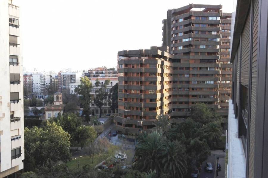 Valencia,Valencia,España,4 Bedrooms Bedrooms,2 BathroomsBathrooms,Apartamentos,4333