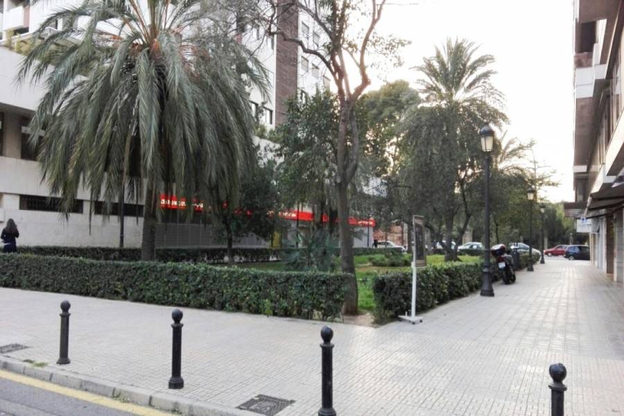 Valencia,Valencia,España,4 Bedrooms Bedrooms,2 BathroomsBathrooms,Apartamentos,4333