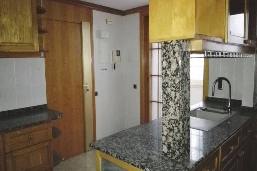 Valencia,Valencia,España,4 Bedrooms Bedrooms,2 BathroomsBathrooms,Apartamentos,4333