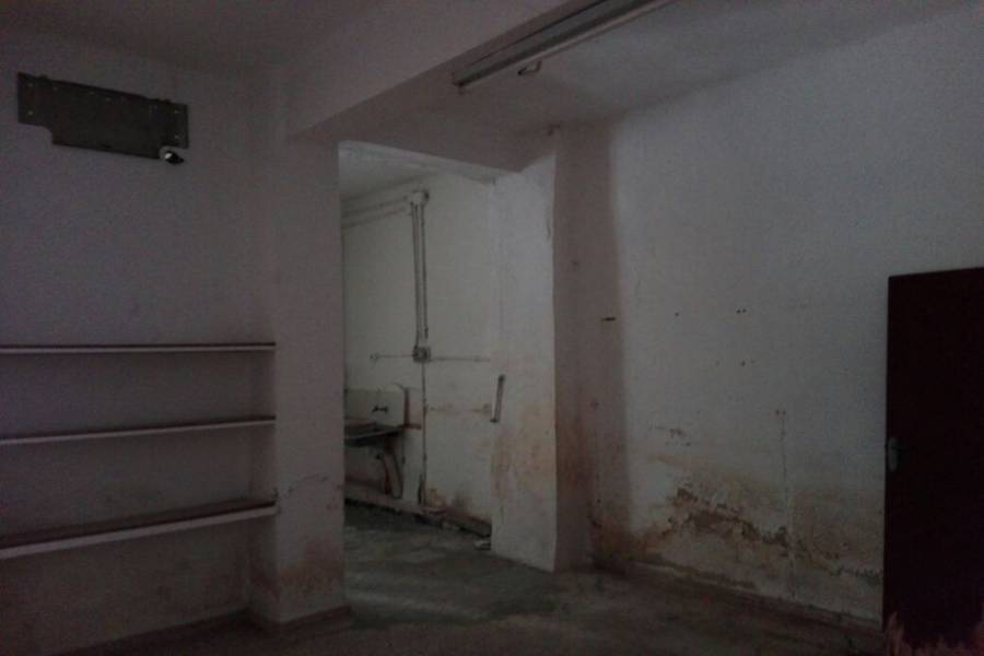 Valencia,Valencia,España,2 BathroomsBathrooms,Locales,4336