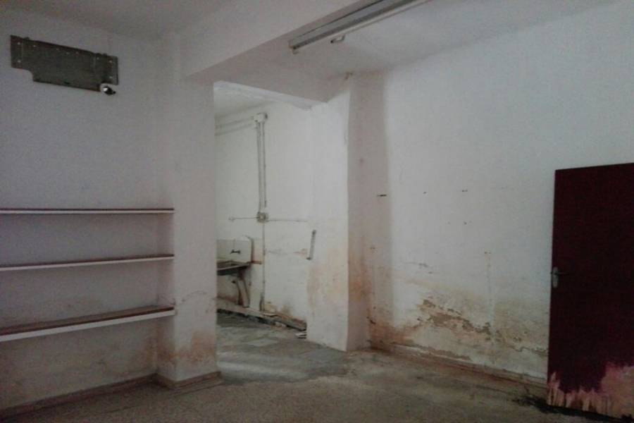 Valencia,Valencia,España,2 BathroomsBathrooms,Locales,4336