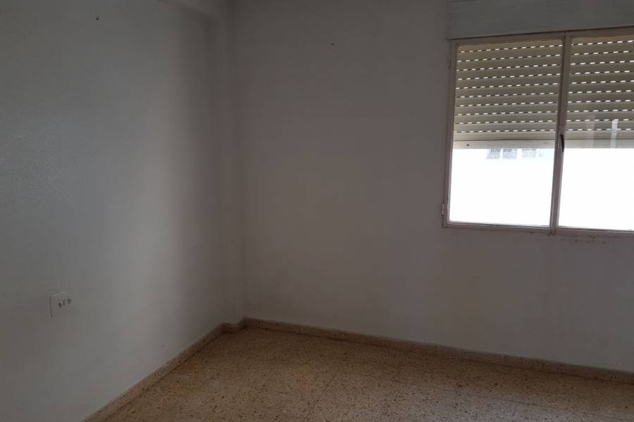 Valencia,Valencia,España,4 Bedrooms Bedrooms,1 BañoBathrooms,Apartamentos,4353