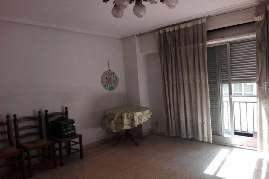 Valencia,Valencia,España,4 Bedrooms Bedrooms,1 BañoBathrooms,Apartamentos,4357