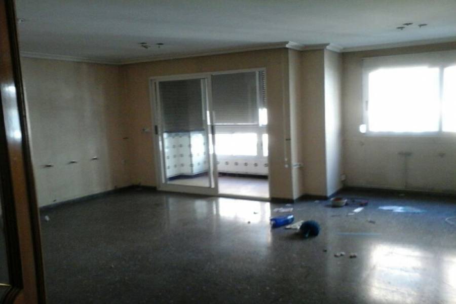 Valencia,Valencia,España,3 Bedrooms Bedrooms,1 BañoBathrooms,Apartamentos,4360