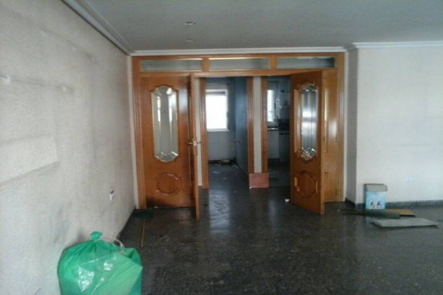 Valencia,Valencia,España,3 Bedrooms Bedrooms,1 BañoBathrooms,Apartamentos,4360