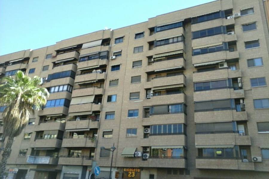 Valencia,Valencia,España,3 Bedrooms Bedrooms,2 BathroomsBathrooms,Apartamentos,4361