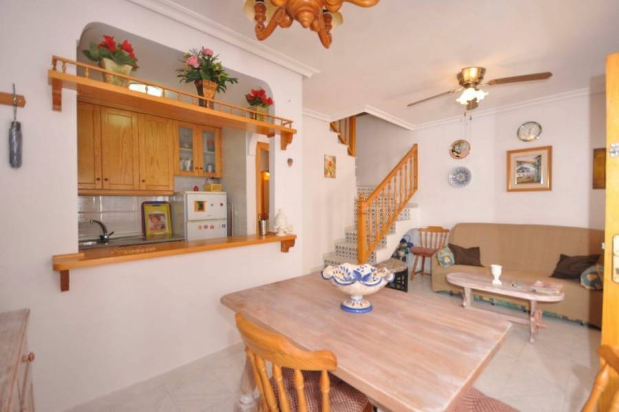 Torrevieja,Alicante,España,2 Bedrooms Bedrooms,1 BañoBathrooms,Adosada,39101
