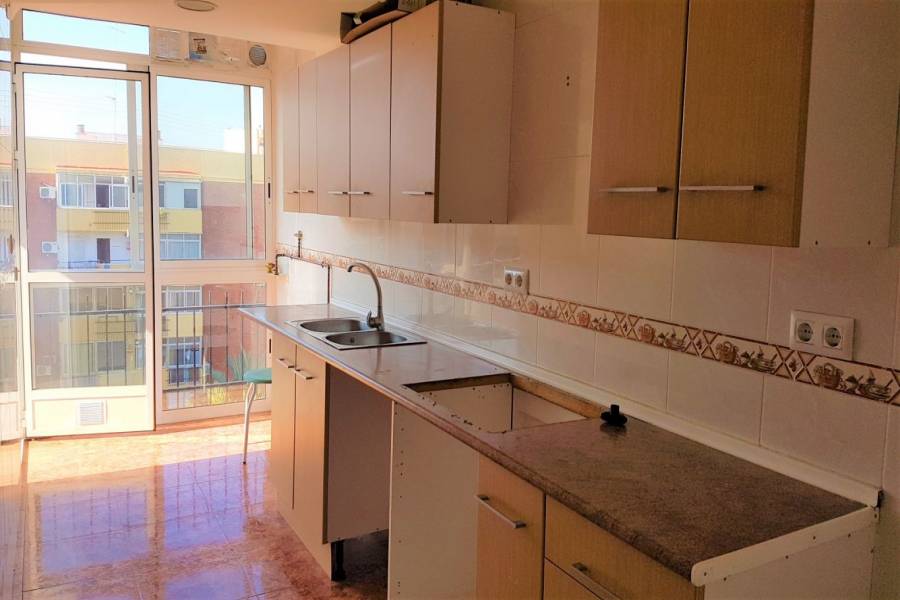Valencia,Valencia,España,3 Bedrooms Bedrooms,1 BañoBathrooms,Apartamentos,4364