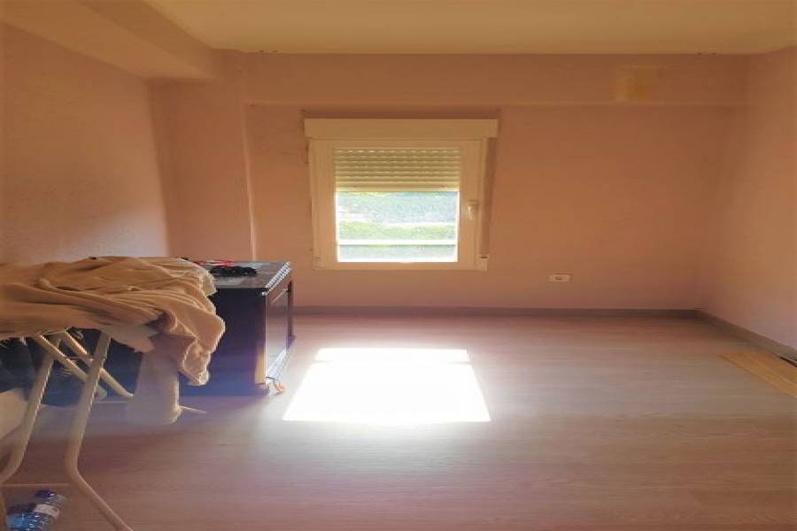 Valencia,Valencia,España,3 Bedrooms Bedrooms,1 BañoBathrooms,Apartamentos,4364