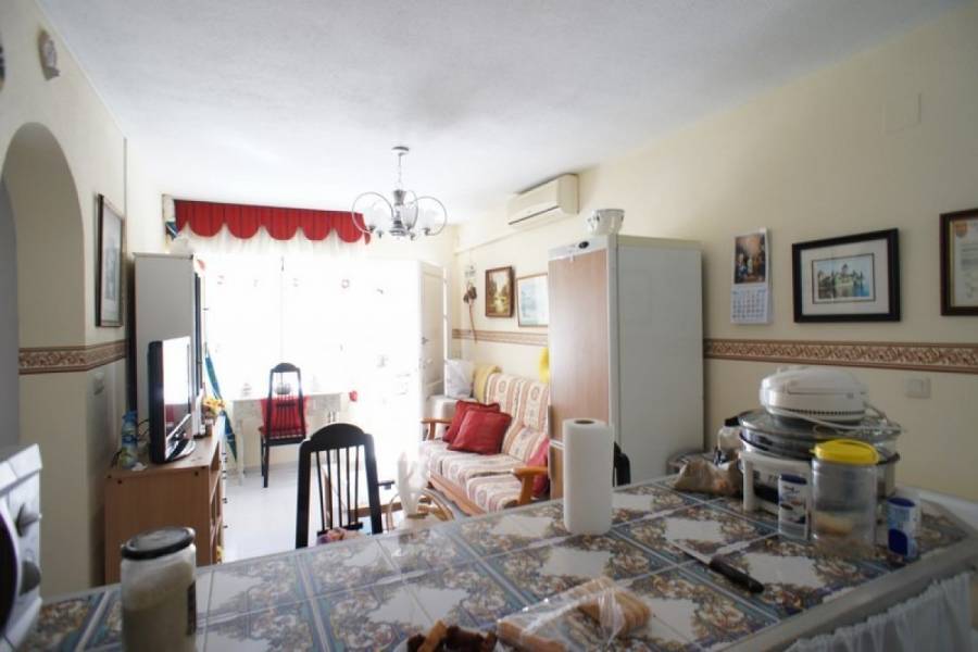 Torrevieja,Alicante,España,2 Bedrooms Bedrooms,1 BañoBathrooms,Adosada,39150