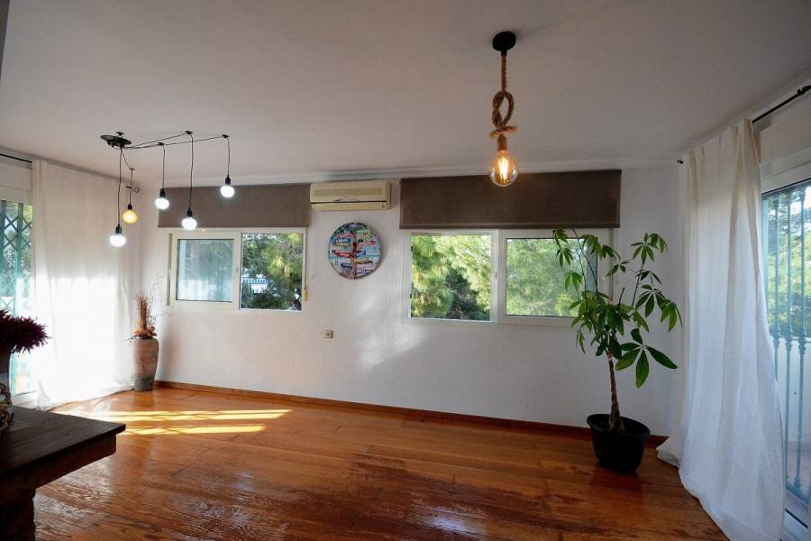 Torrevieja,Alicante,España,5 Bedrooms Bedrooms,2 BathroomsBathrooms,Adosada,39156