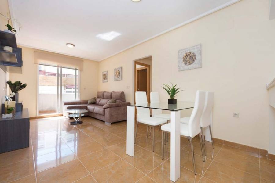 Torrevieja,Alicante,España,2 Bedrooms Bedrooms,2 BathroomsBathrooms,Apartamentos,39165