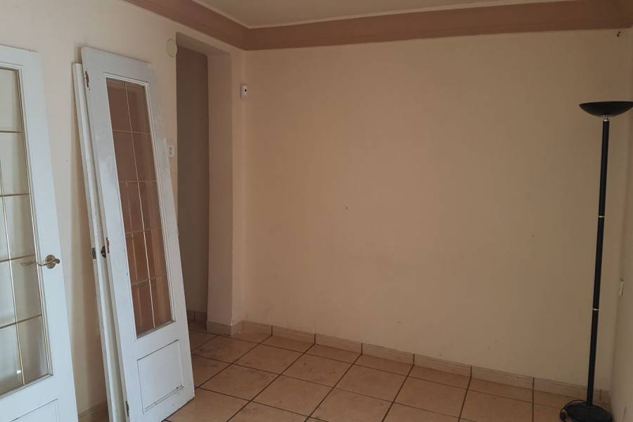 Valencia,Valencia,España,3 Bedrooms Bedrooms,1 BañoBathrooms,Apartamentos,4368