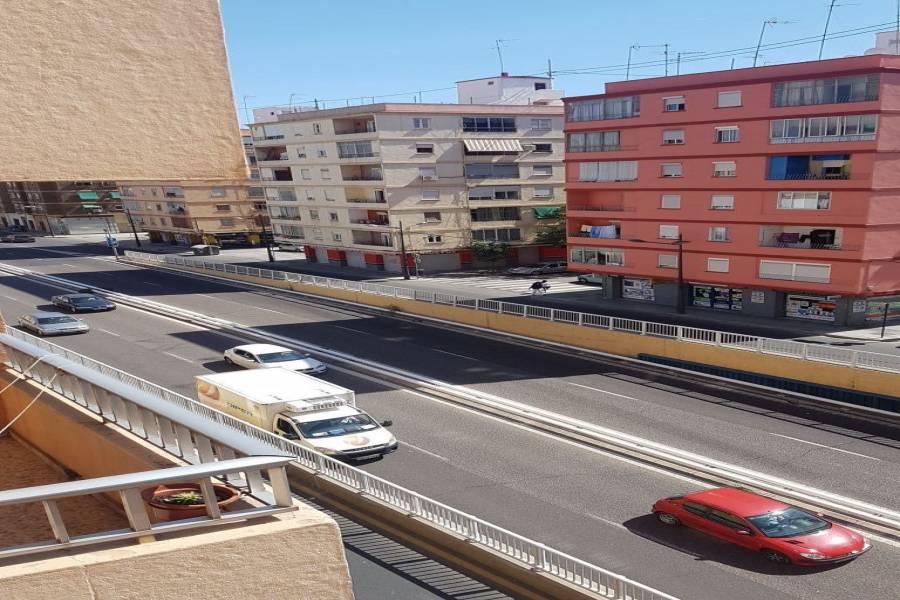 Valencia,Valencia,España,3 Bedrooms Bedrooms,1 BañoBathrooms,Apartamentos,4368