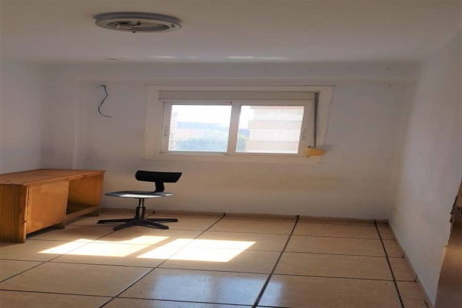 Valencia,Valencia,España,3 Bedrooms Bedrooms,1 BañoBathrooms,Apartamentos,4368