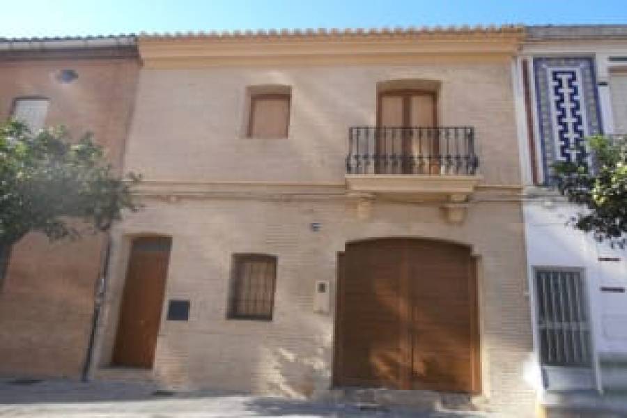 Valencia,Valencia,España,4 Bedrooms Bedrooms,2 BathroomsBathrooms,Casas,4374