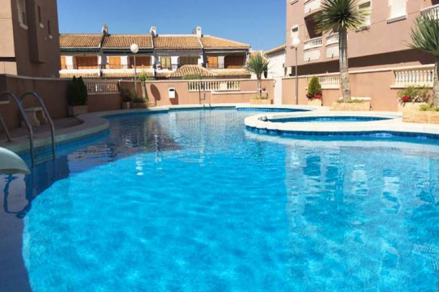 Santa Pola,Alicante,España,2 Bedrooms Bedrooms,1 BañoBathrooms,Apartamentos,39303