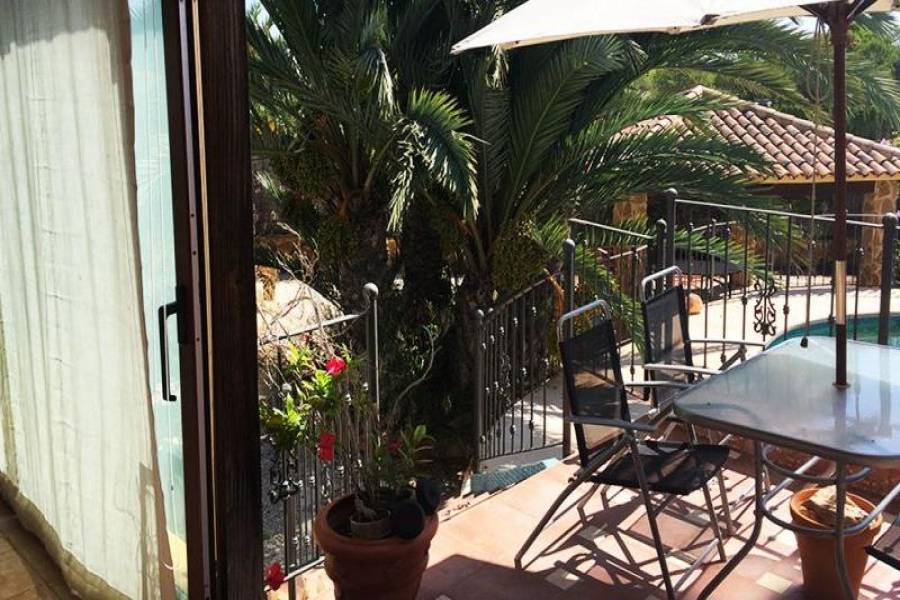 Santa Pola,Alicante,España,5 Bedrooms Bedrooms,2 BathroomsBathrooms,Chalets,39308