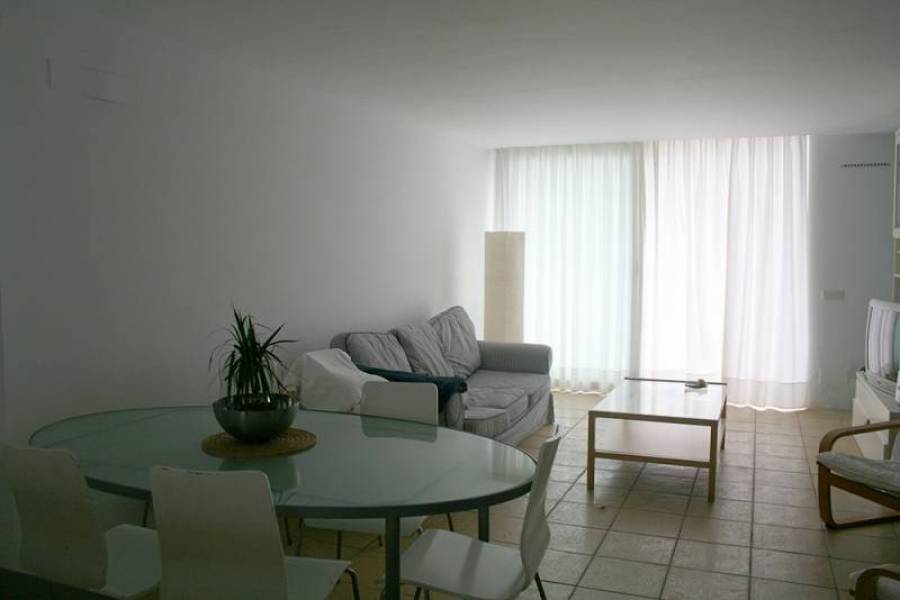 Alicante,Alicante,España,4 Bedrooms Bedrooms,3 BathroomsBathrooms,Bungalow,39316