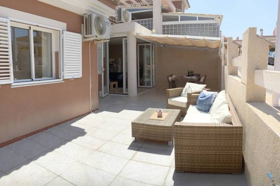 Gran alacant,Alicante,España,4 Bedrooms Bedrooms,2 BathroomsBathrooms,Bungalow,39327