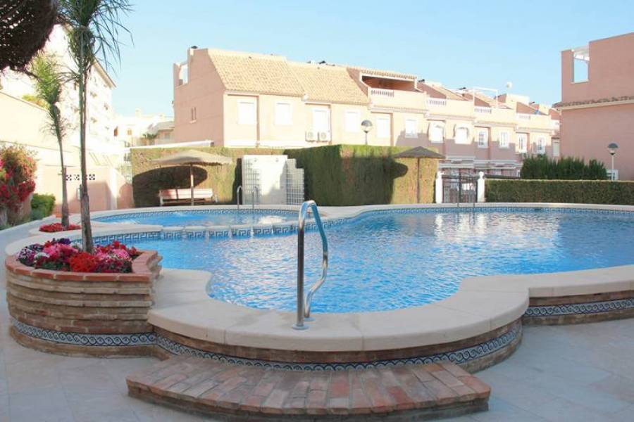 Santa Pola,Alicante,España,3 Bedrooms Bedrooms,2 BathroomsBathrooms,Bungalow,39332