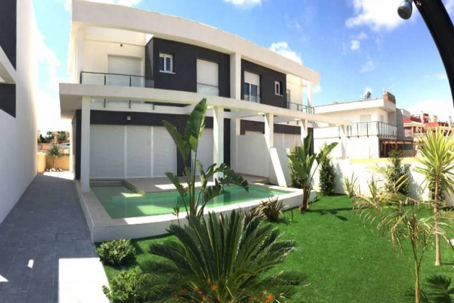 Gran alacant,Alicante,España,4 Bedrooms Bedrooms,3 BathroomsBathrooms,Bungalow,39333