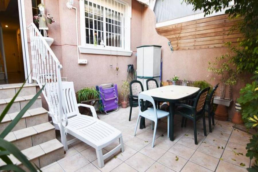 Santa Pola,Alicante,España,4 Bedrooms Bedrooms,3 BathroomsBathrooms,Bungalow,39342