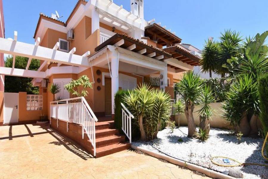 Gran alacant,Alicante,España,3 Bedrooms Bedrooms,2 BathroomsBathrooms,Chalets,39364