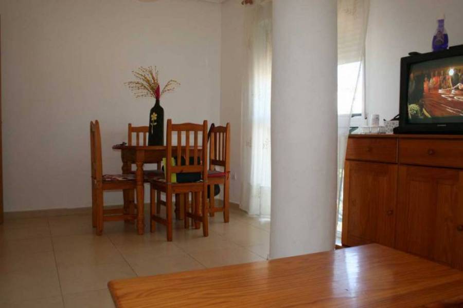 Santa Pola,Alicante,España,2 Bedrooms Bedrooms,1 BañoBathrooms,Apartamentos,39375