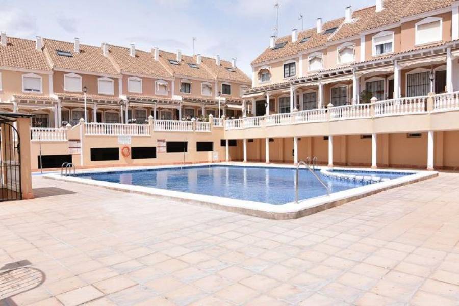 Santa Pola,Alicante,España,4 Bedrooms Bedrooms,3 BathroomsBathrooms,Bungalow,39385
