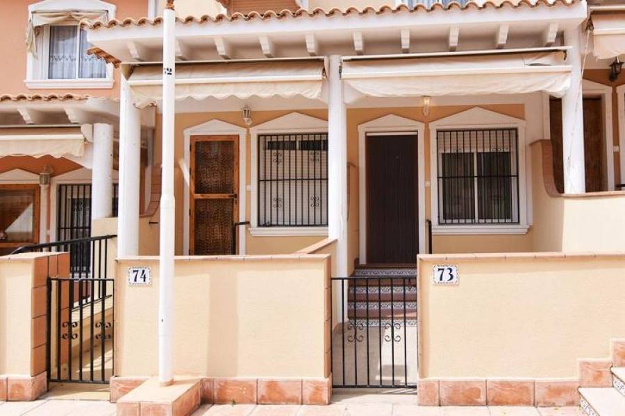 Santa Pola,Alicante,España,4 Bedrooms Bedrooms,3 BathroomsBathrooms,Bungalow,39385