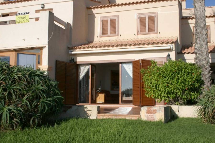 Gran alacant,Alicante,España,4 Bedrooms Bedrooms,2 BathroomsBathrooms,Bungalow,39403