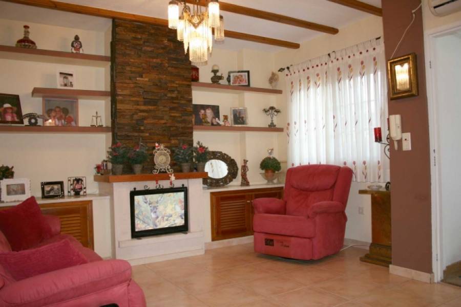 Santa Pola,Alicante,España,4 Bedrooms Bedrooms,3 BathroomsBathrooms,Bungalow,39417