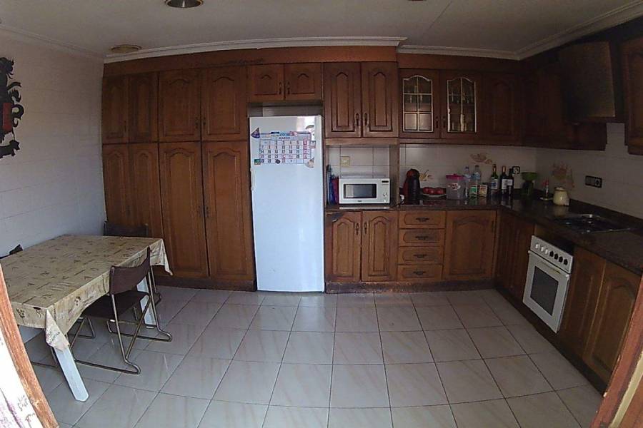 Elche,Alicante,España,3 Bedrooms Bedrooms,2 BathroomsBathrooms,Apartamentos,39481