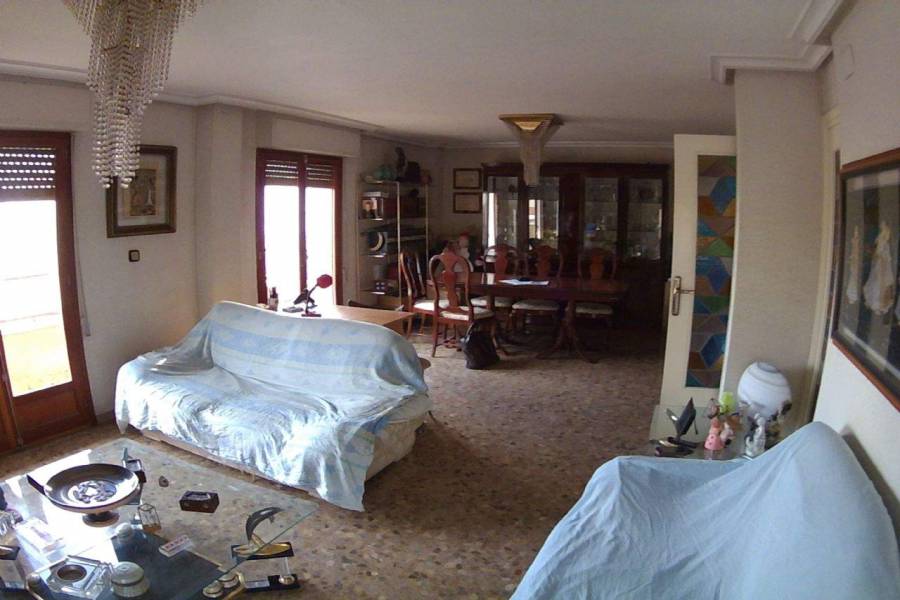 Elche,Alicante,España,3 Bedrooms Bedrooms,2 BathroomsBathrooms,Apartamentos,39481