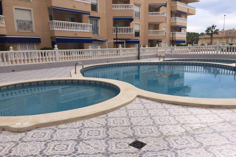 Santa Pola,Alicante,España,2 Bedrooms Bedrooms,1 BañoBathrooms,Apartamentos,39495
