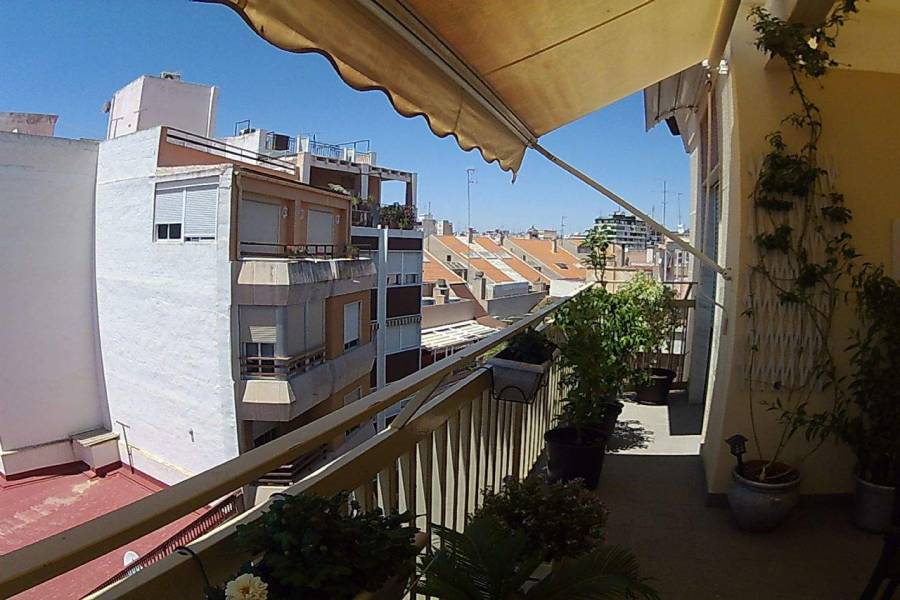Elche,Alicante,España,3 Bedrooms Bedrooms,1 BañoBathrooms,Apartamentos,39506