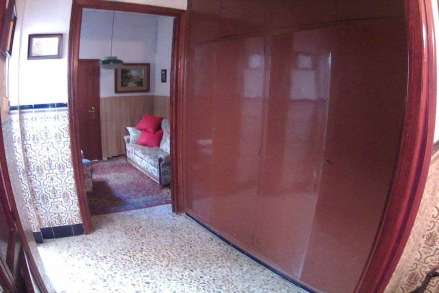 Elche,Alicante,España,6 Bedrooms Bedrooms,2 BathroomsBathrooms,Dúplex,39513