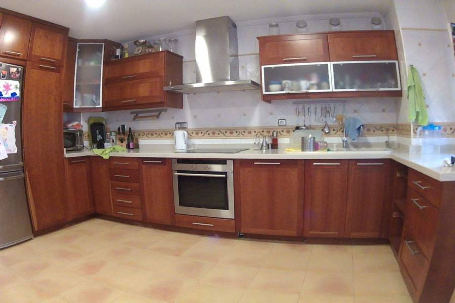 Elche,Alicante,España,4 Bedrooms Bedrooms,2 BathroomsBathrooms,Apartamentos,39514