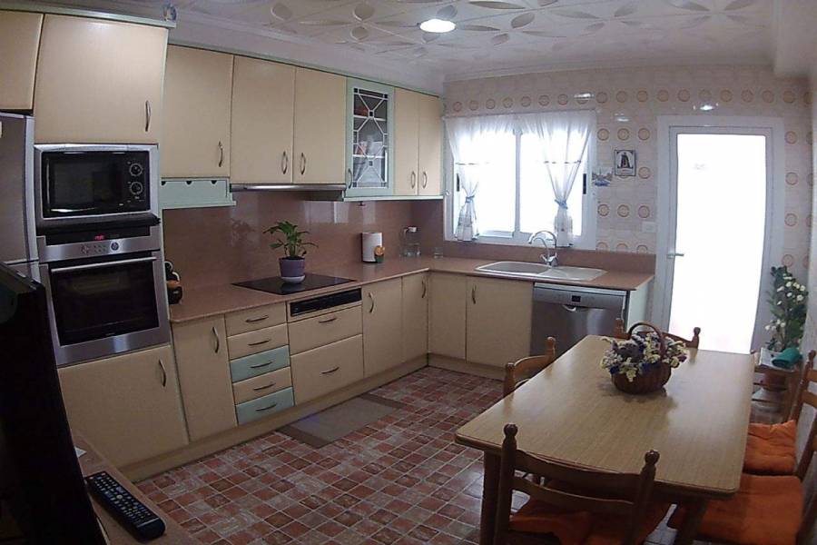 Elche,Alicante,España,4 Bedrooms Bedrooms,2 BathroomsBathrooms,Apartamentos,39515