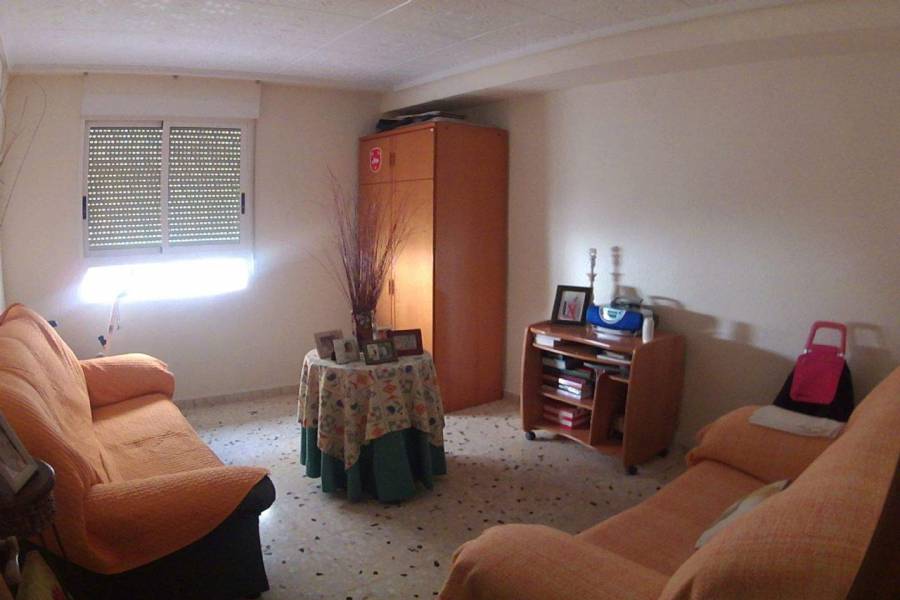 Elche,Alicante,España,4 Bedrooms Bedrooms,2 BathroomsBathrooms,Apartamentos,39515