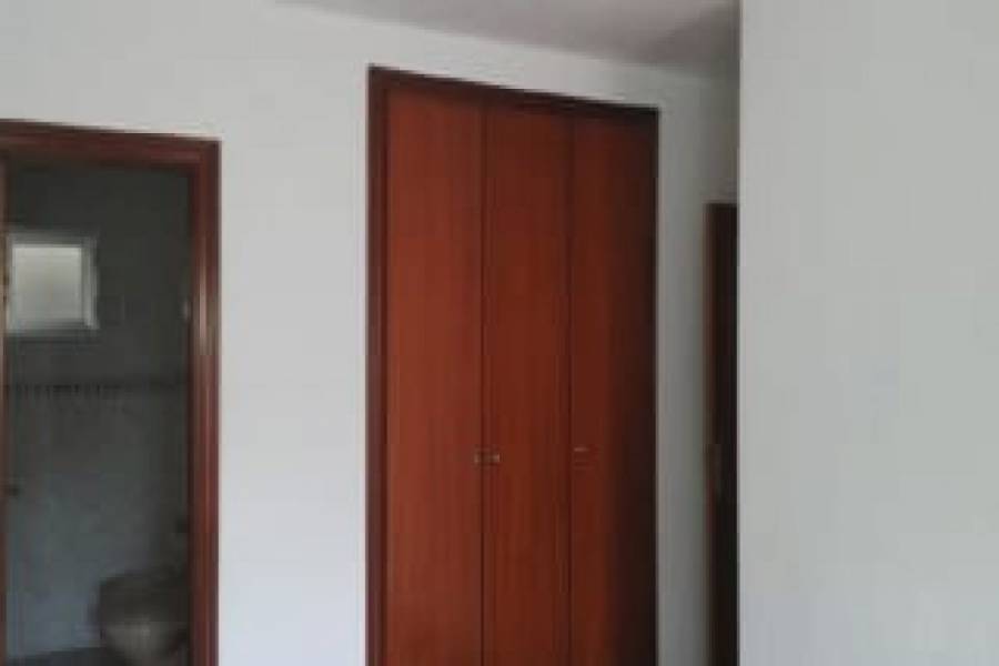 Valencia,Valencia,España,4 Bedrooms Bedrooms,2 BathroomsBathrooms,Apartamentos,4403