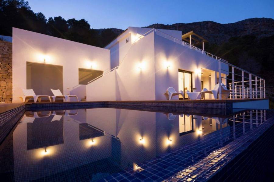 Altea,Alicante,España,3 Bedrooms Bedrooms,4 BathroomsBathrooms,Chalets,39592