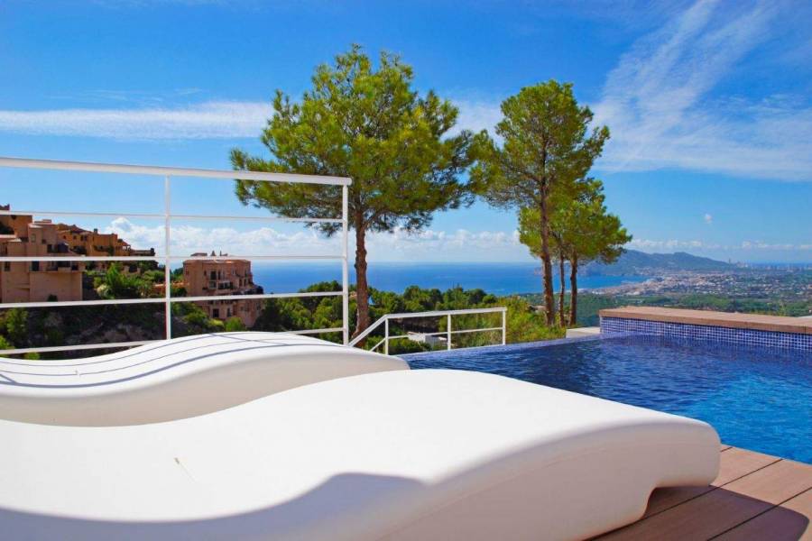 Altea,Alicante,España,3 Bedrooms Bedrooms,4 BathroomsBathrooms,Chalets,39592