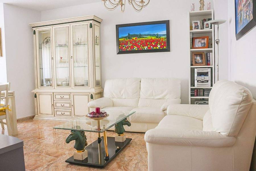 Alicante,Alicante,España,2 Bedrooms Bedrooms,1 BañoBathrooms,Apartamentos,39629