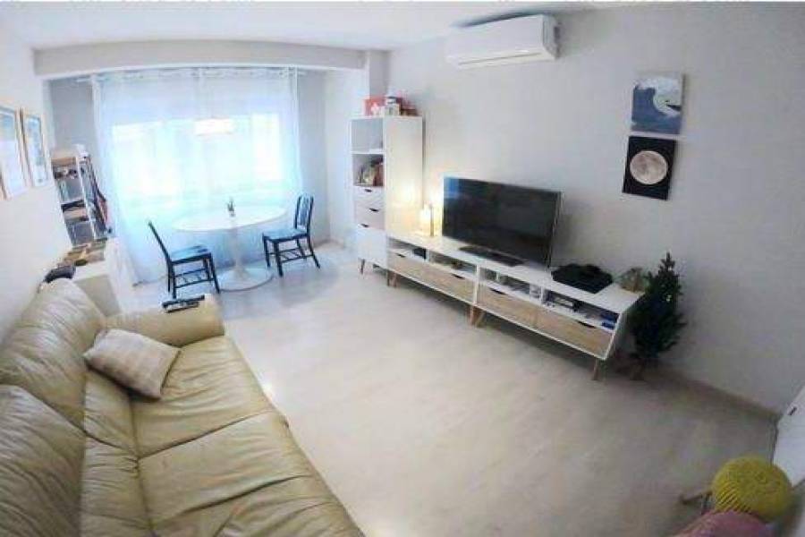 Alicante,Alicante,España,3 Bedrooms Bedrooms,1 BañoBathrooms,Apartamentos,39660