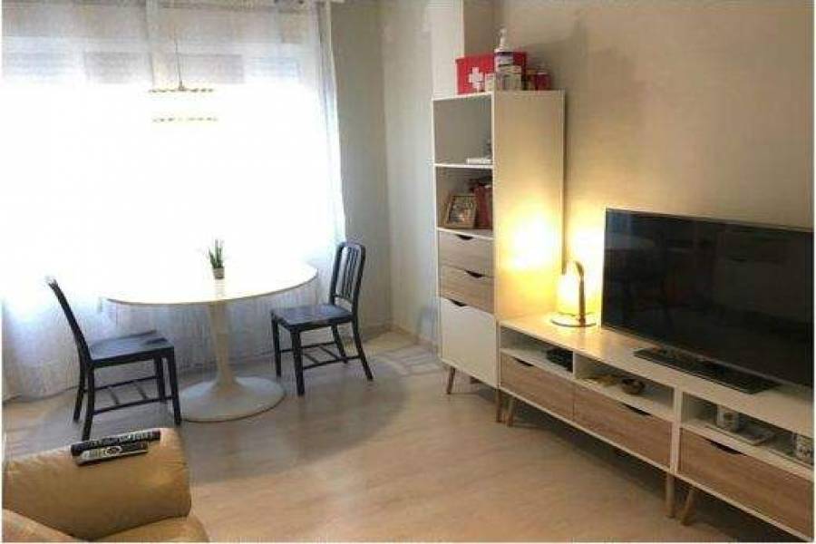 Alicante,Alicante,España,3 Bedrooms Bedrooms,1 BañoBathrooms,Apartamentos,39660