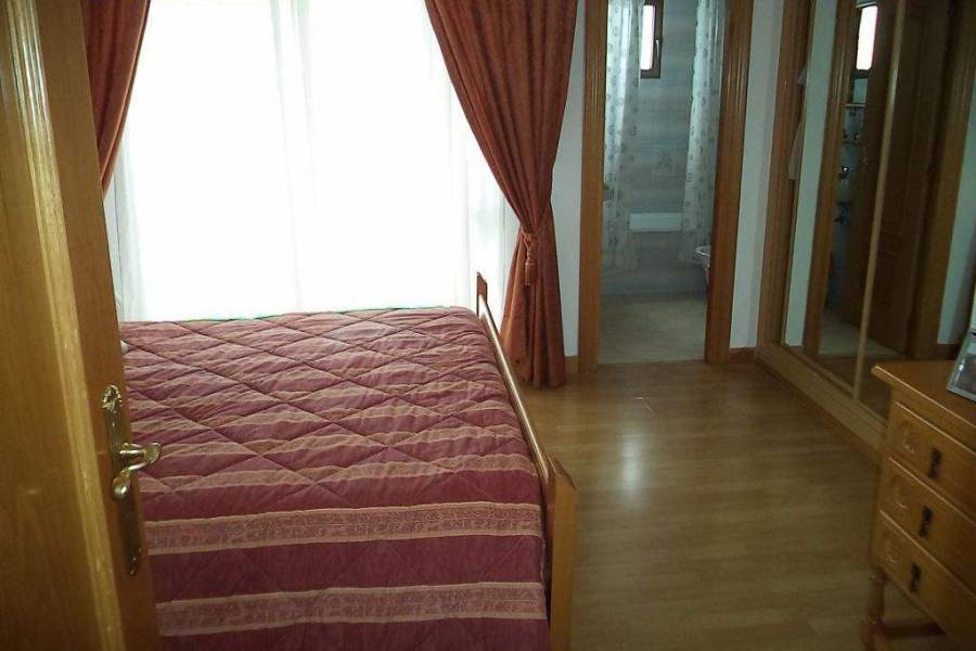 Benidorm,Alicante,España,5 Bedrooms Bedrooms,2 BathroomsBathrooms,Casas,39671