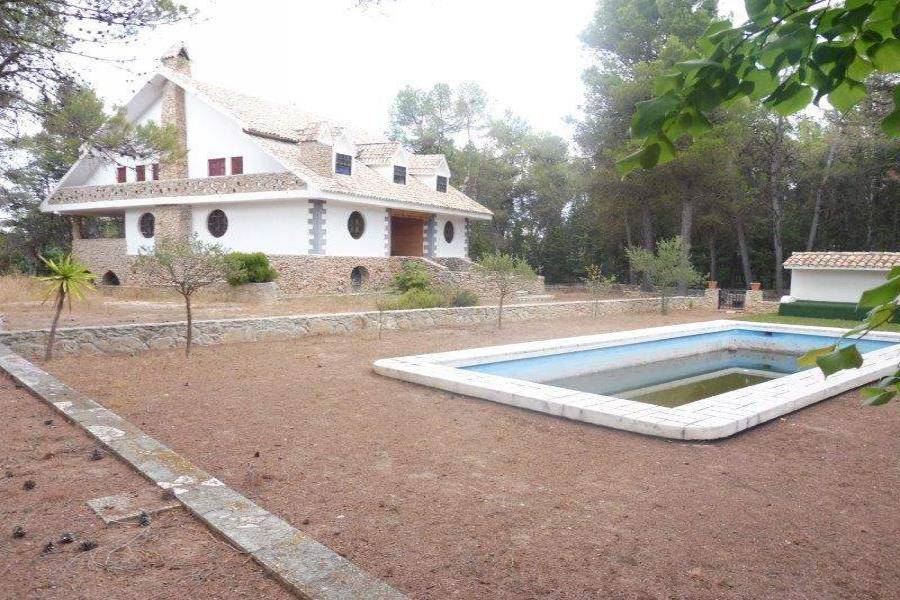Alcoy-Alcoi,Alicante,España,8 Bedrooms Bedrooms,3 BathroomsBathrooms,Chalets,39694