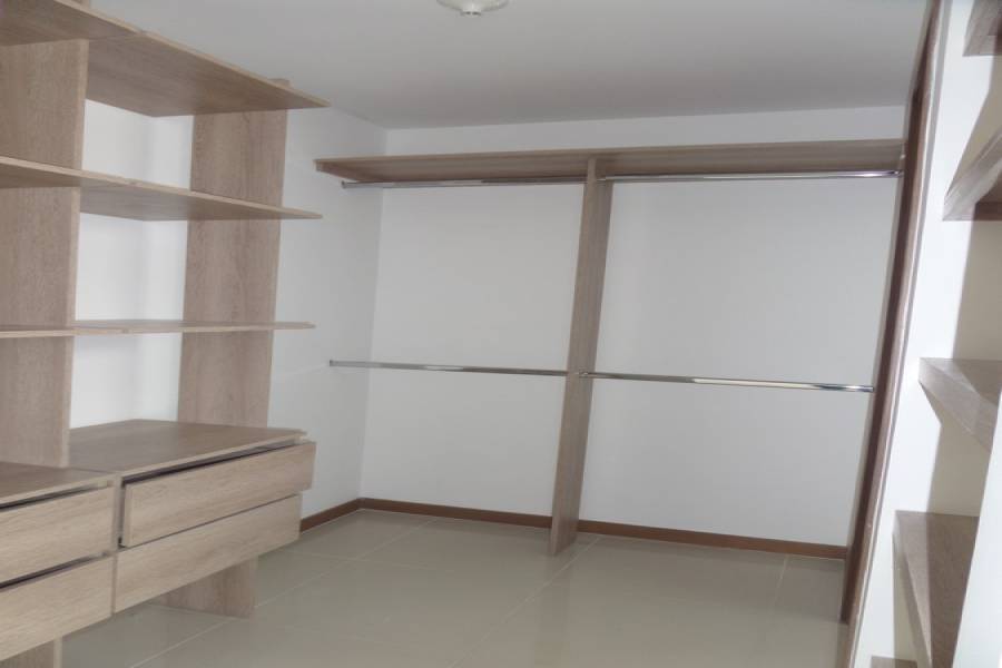 Cali,Valle del Cauca,Colombia,3 Bedrooms Bedrooms,3 BathroomsBathrooms,Casas,1,4420